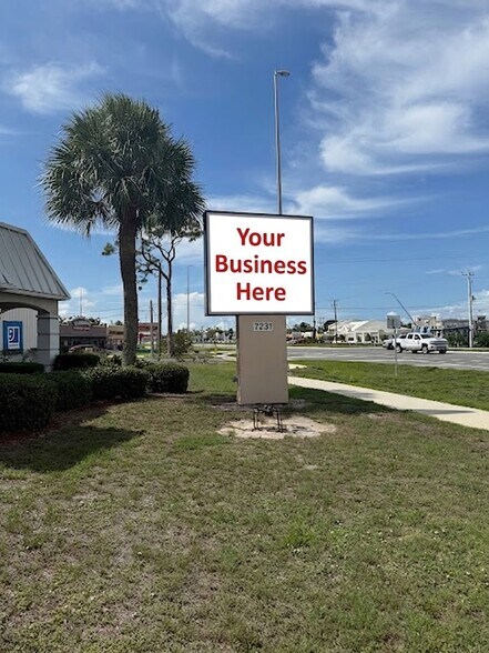 More Photos Of 7231 S Tamiami Trl, Sarasota Bank For Lease