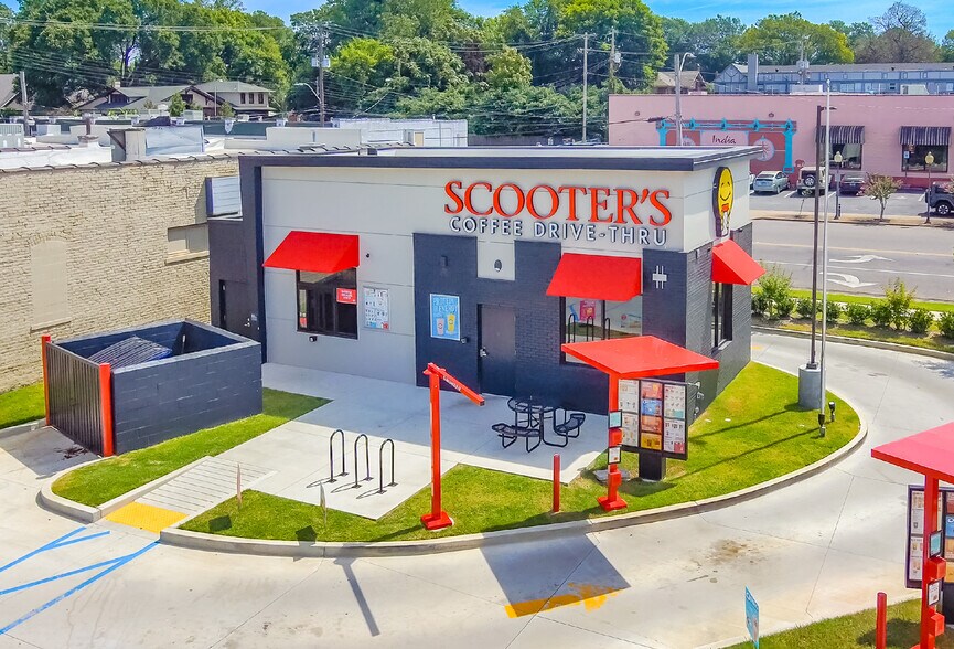 More Photos Of 1698 Poplar Ave, Memphis Fast Food For Sale