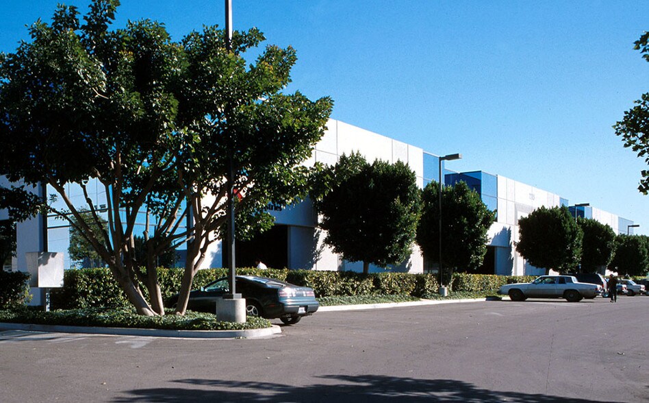 More Photos Of 9830 Siempre Viva Rd, San Diego Unknown For Lease
