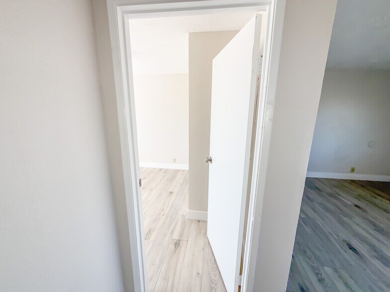 More Photos Of 126 E 1st North St, Mesquite Multifamily For Sale