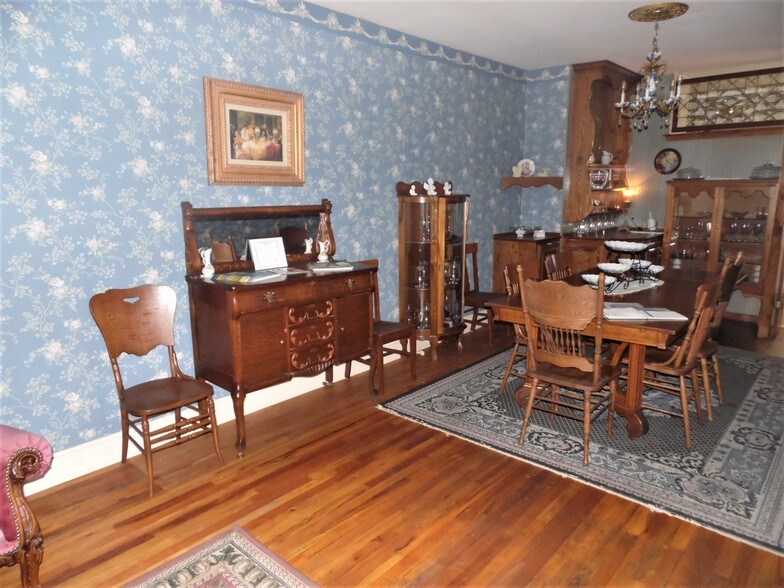 More Photos Of 75 Hillside Ave, Eureka Springs Hospitality For Sale