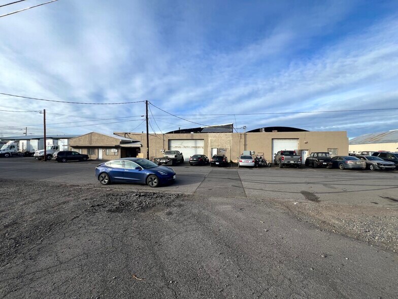 More Photos Of 300 Market St, Klamath Falls Warehouse For Sale