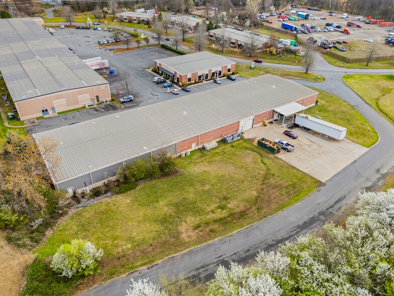 More Photos Of 8190 Regent Pky, Fort Mill Warehouse For Lease