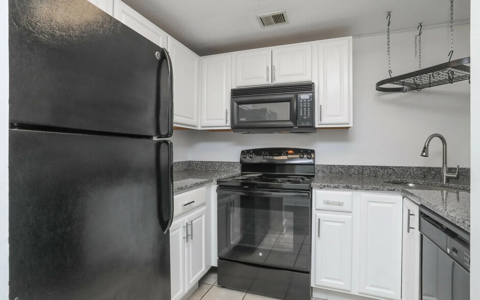 More Photos Of 520 S 2nd St, Springfield Apartments For Sale