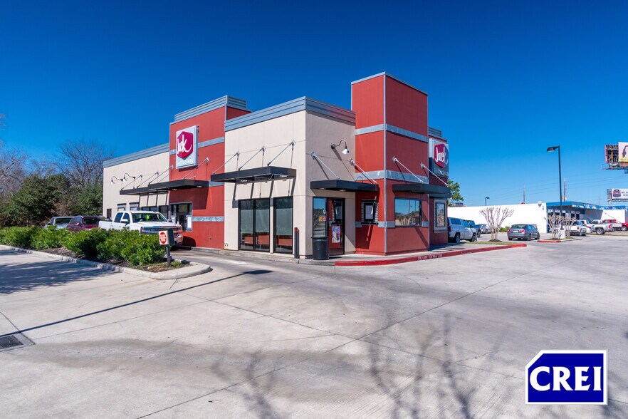 More Photos Of 18 Wilson Rd, Humble Fast Food For Sale