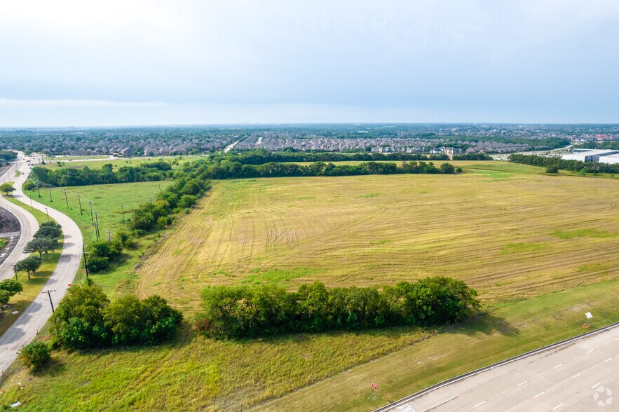 More Photos Of SWC 121 and Alma, Allen Office For Lease