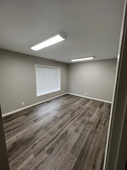 More Photos Of 2403 Kline Ave, Nashville Warehouse For Lease