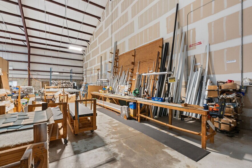 More Photos Of 585 Commonwealth Blvd, Port Orange Manufacturing For Sale