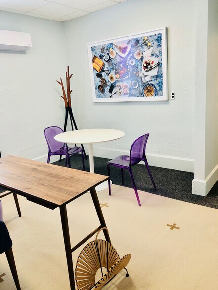 More Photos Of 19 W Putnam Ave, Greenwich Office For Lease