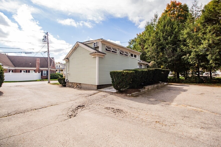 More Photos Of 4 Boyden Rd, Holden Office For Lease