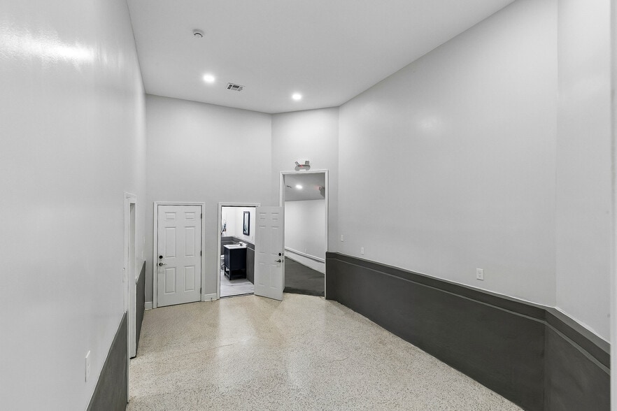 More Photos Of 1100 N Broad Ave, New Orleans Storefront Retail Residential For Sale