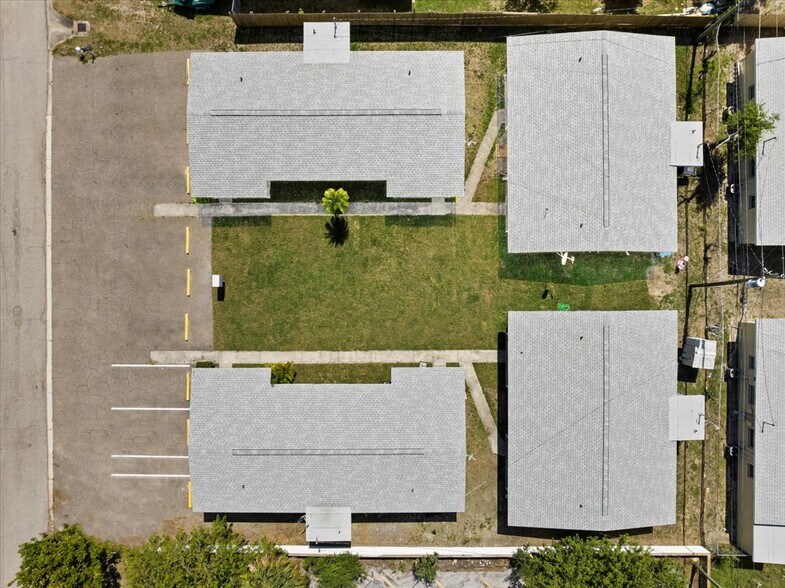 More Photos Of 6538 42nd Ave N, Kenneth City Apartments For Sale