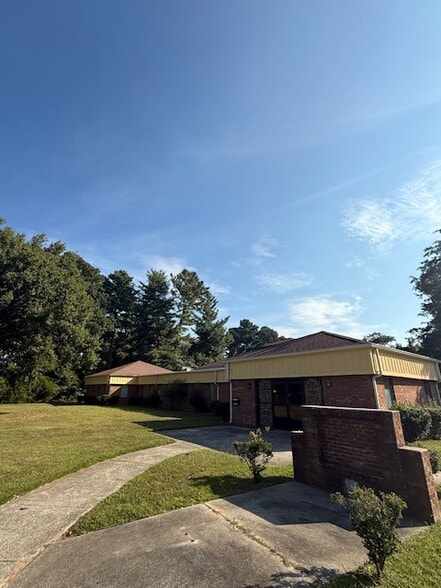 Primary Photo Of 1329 Kimery Dr, High Point Specialty For Sale