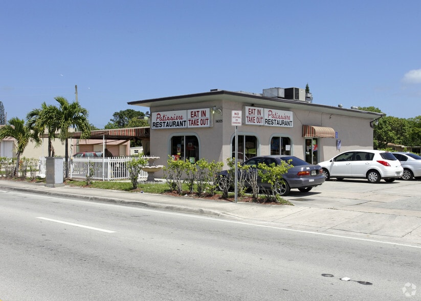 Primary Photo Of 14005 W Dixie Hwy, North Miami Restaurant For Lease