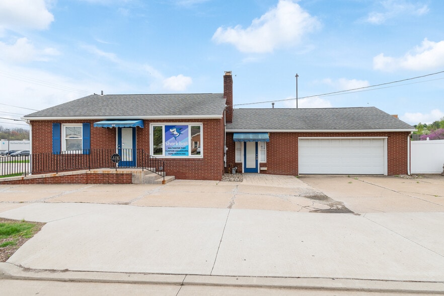 More Photos Of 5112 Portage St NW, North Canton Office For Lease