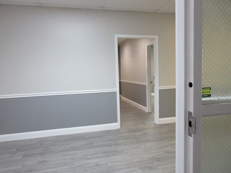 More Photos Of 540 NW University, Port Saint Lucie Office Residential For Sale