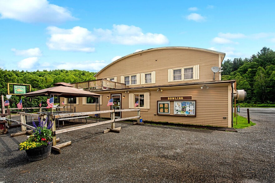 Primary Photo Of 179 Vermont Route 100 N, Wilmington Specialty For Sale