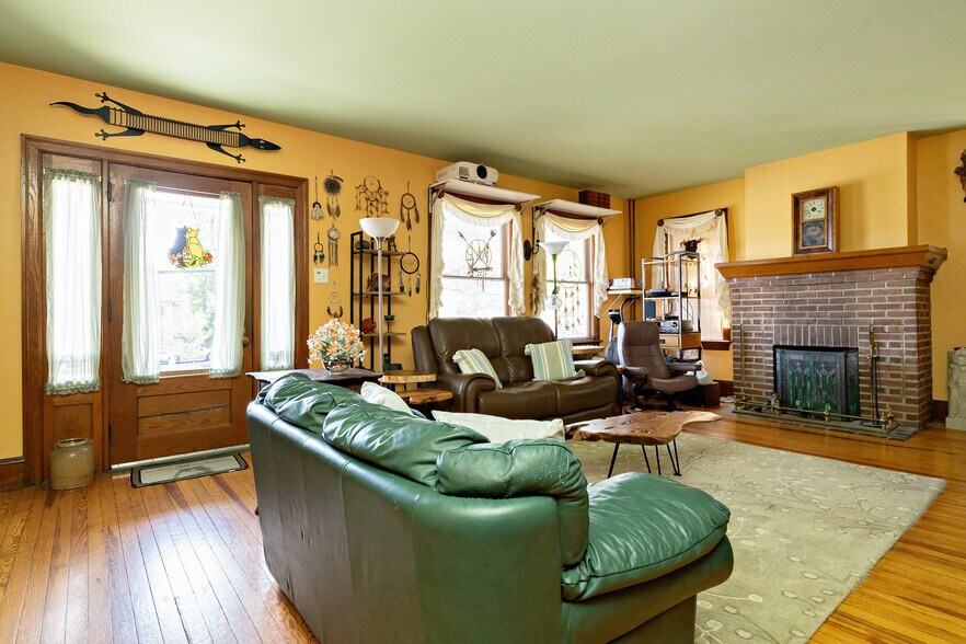 More Photos Of 425 White Horse Pike, Haddon Heights Office Residential For Sale