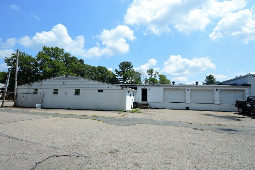 More Photos Of 452 Randolph St, Abington Warehouse For Lease