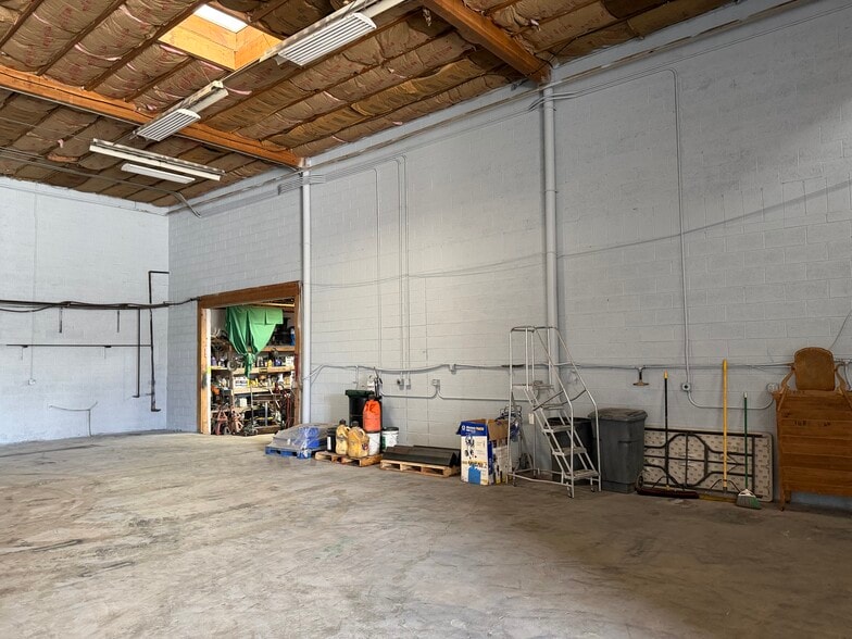 More Photos Of 34 W Guest Ave, Salt Lake City Service For Sale