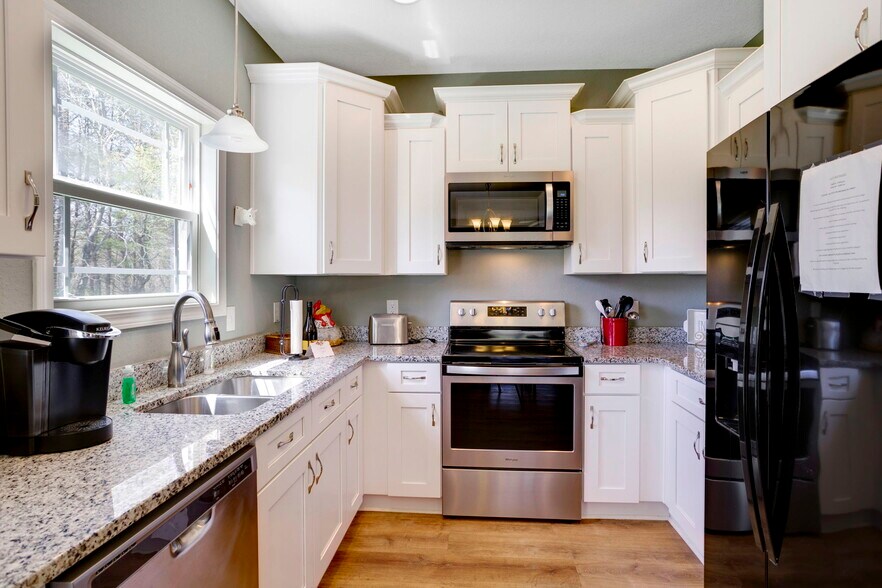 More Photos Of , Young Harris Specialty For Sale