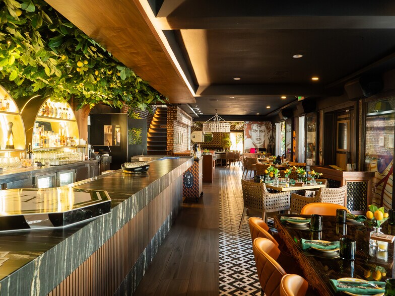 More Photos Of 8722 W 3rd St, Los Angeles Restaurant For Lease