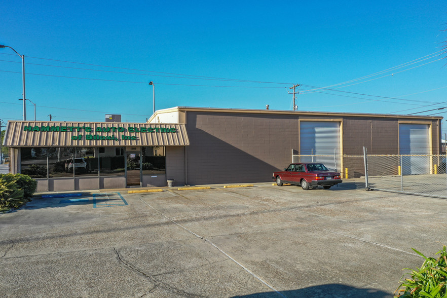 Primary Photo Of 198 Main St, Biloxi Light Distribution For Sale