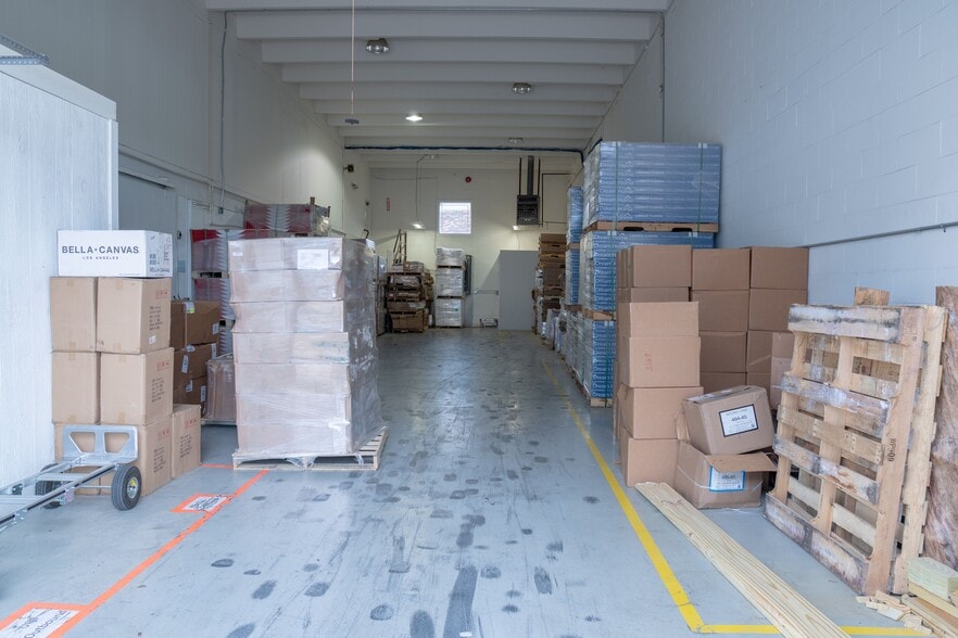 More Photos Of 385-387 Industrial Dr, Mount Juliet Warehouse For Lease