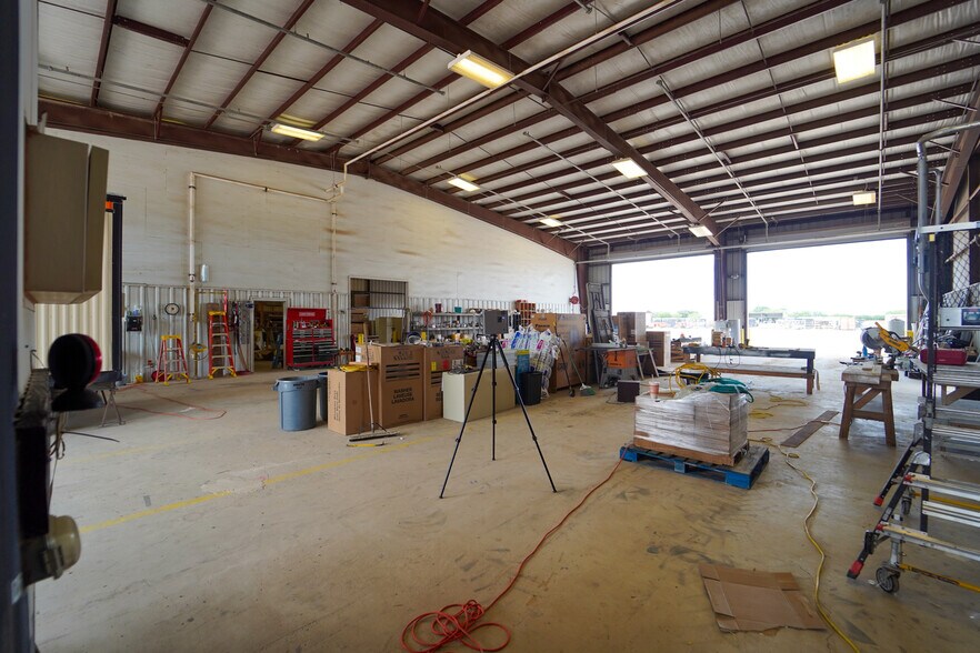 More Photos Of 8609 Lone Tree Rd, Victoria Industrial For Sale