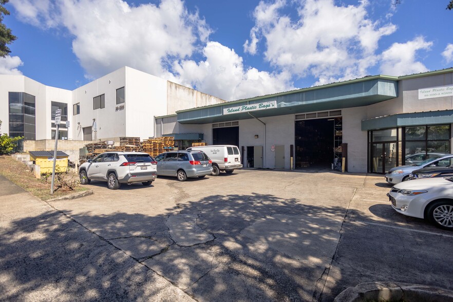 Primary Photo Of 99-1330 Koaha Pl, Aiea Warehouse For Sale