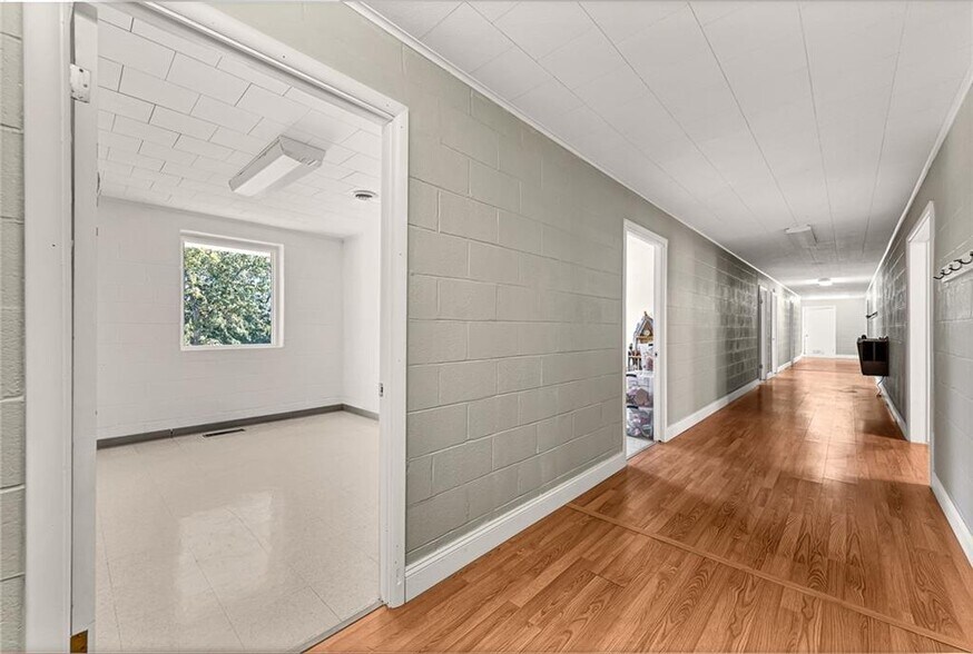 More Photos Of 510 E Madison Ave, Berryville Religious Facility For Sale