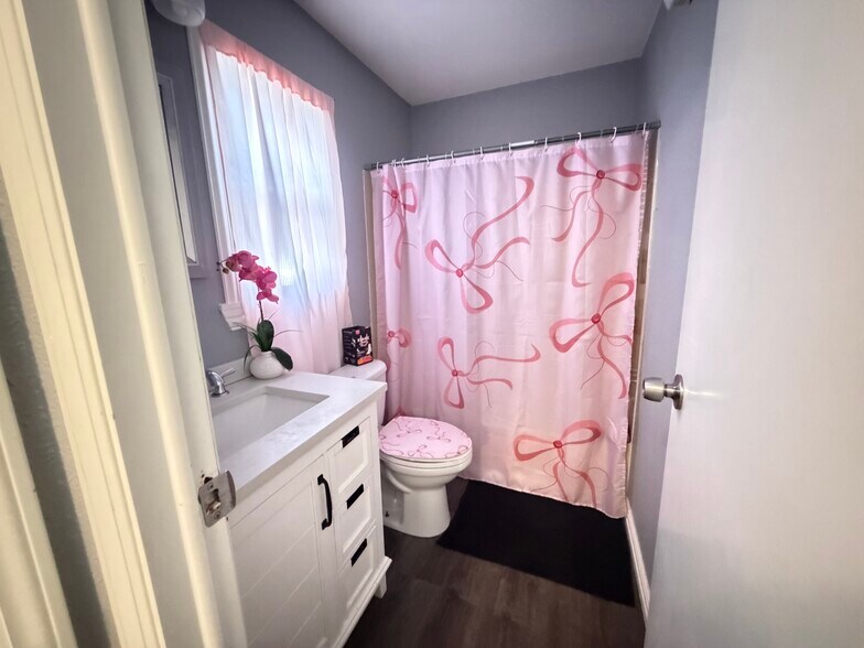 More Photos Of 1222 Jackson St, Red Oak Land For Sale