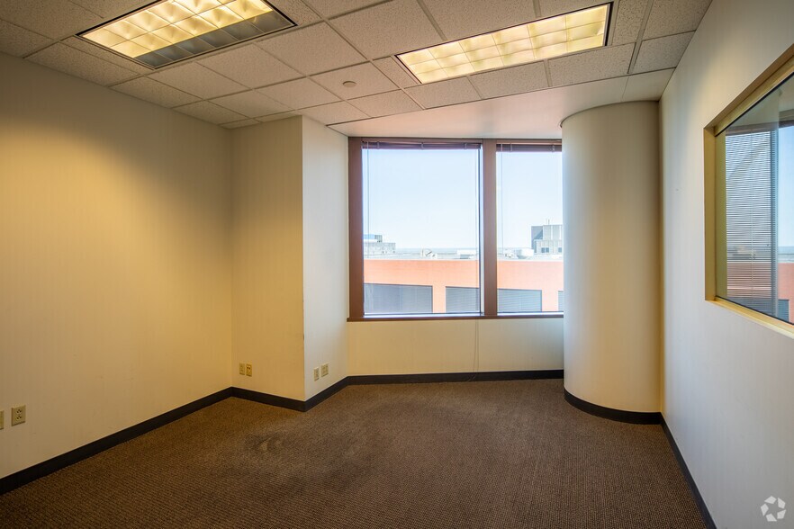 Photo of 20th Floor Ste 2050-2055