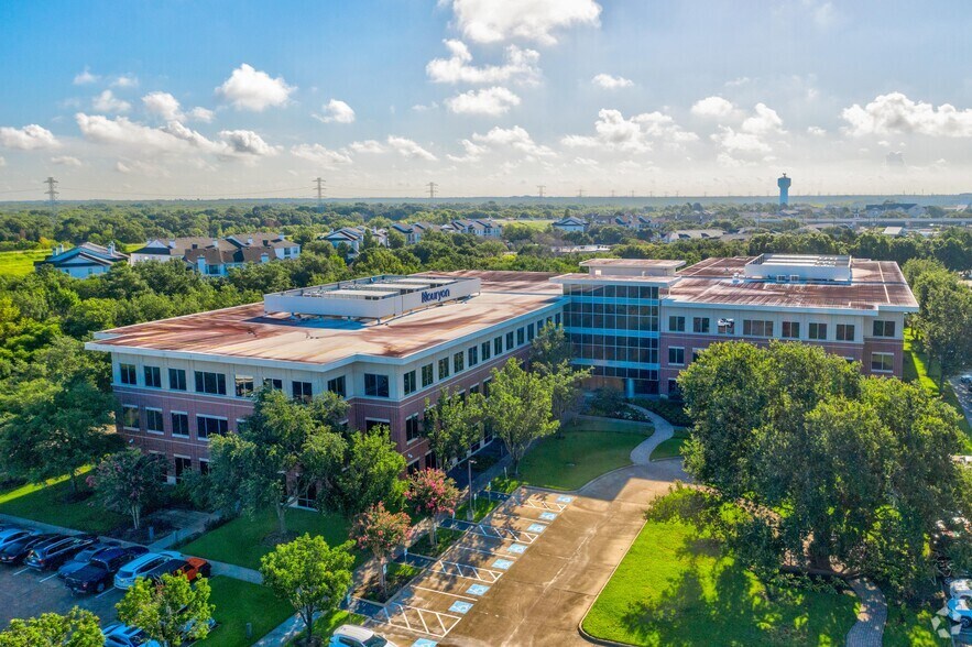 More Photos Of 15115 Park Row, Houston Office For Lease