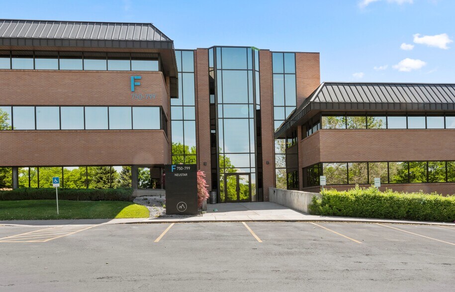 More Photos Of 701-799 E Timpanogos Pky, Orem Unknown For Lease