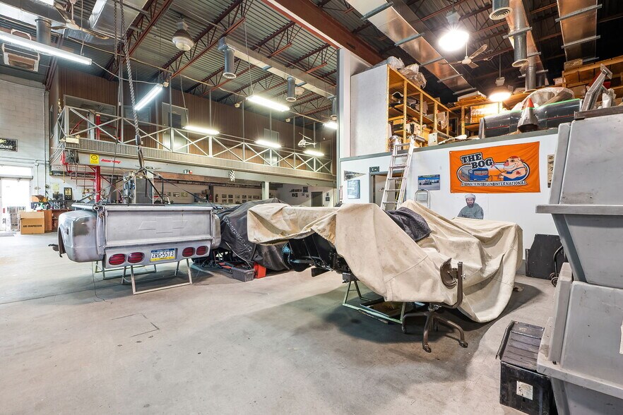 More Photos Of 560 N Main St, Pittston Warehouse For Sale