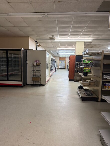More Photos Of 8524 Us Highway 280 E, Ellabell Freestanding For Lease