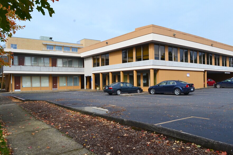 More Photos Of 565 Union St NE, Salem Office For Lease