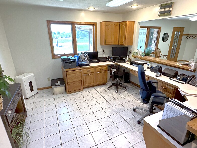 More Photos Of 7550 Rote Rd, Rockford Medical For Sale