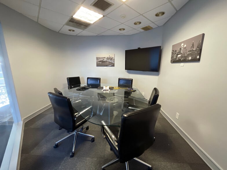 More Photos Of 667 Union Blvd, Allentown Office Residential For Sale