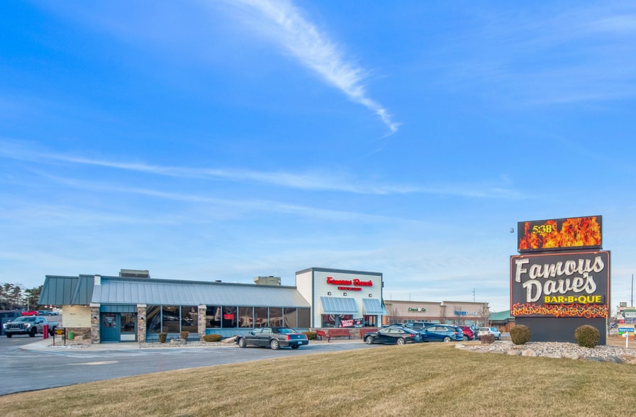 Primary Photo Of 3558 Miller Rd, Flint Restaurant For Sale