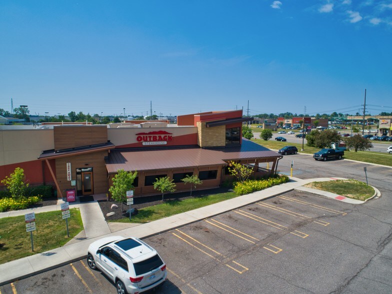 More Photos Of 28511-28599 Schoolcraft Rd, Livonia Unknown For Lease
