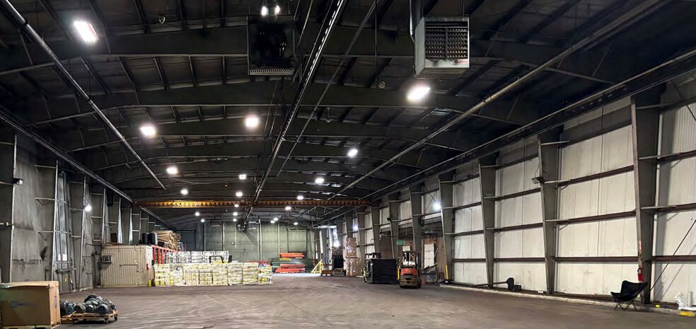 More Photos Of 5900 Pennsylvania Ave, Maple Heights Distribution For Lease