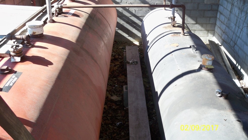 More Photos Of 11855 Nashville Hwy, Baxter Convenience Store For Sale