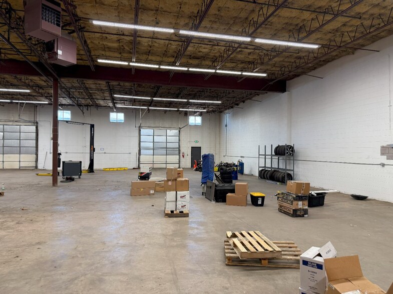 More Photos Of 2610 S Raritan Cir, Englewood Industrial For Lease