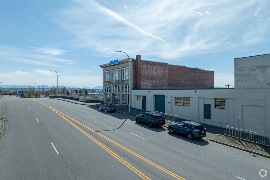 More Photos Of 2210 Hewitt Ave, Everett Loft Creative Space For Lease