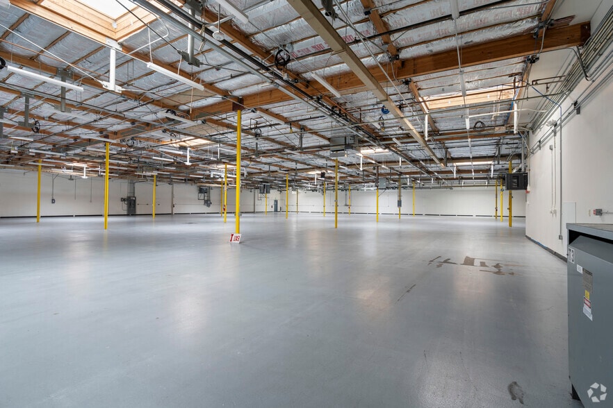 More Photos Of 2801 Arrowhead Dr, Carson City Manufacturing For Lease