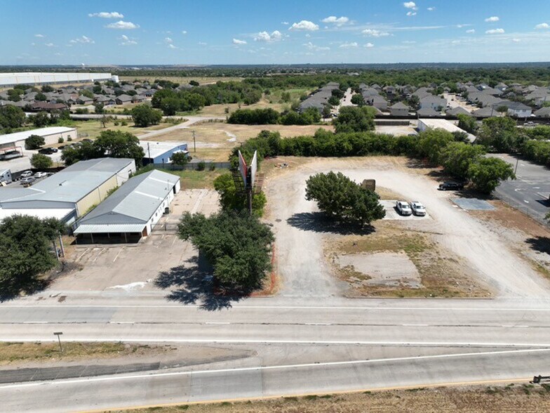 More Photos Of 10409 South Fwy, Fort Worth Industrial For Lease