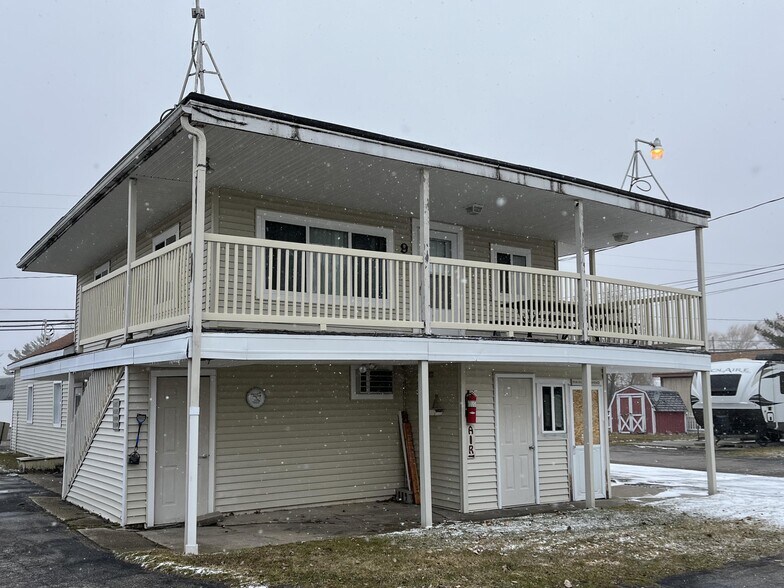 More Photos Of 10360 West Shore Dr, Houghton Lake Hospitality For Sale