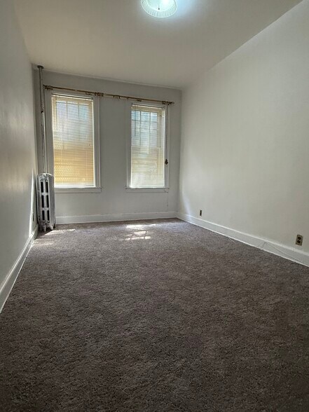 More Photos Of 4715 47th St, Woodside Apartments For Sale